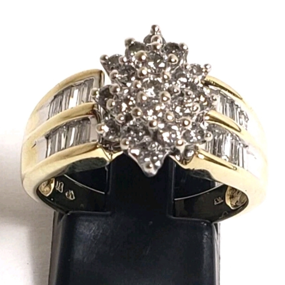 Elegant 10K Diamond Cluster Ring